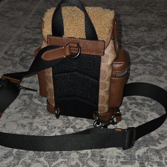 Coach Brown and Tan Shearling Crossbody Bag - Picture 10 of 16